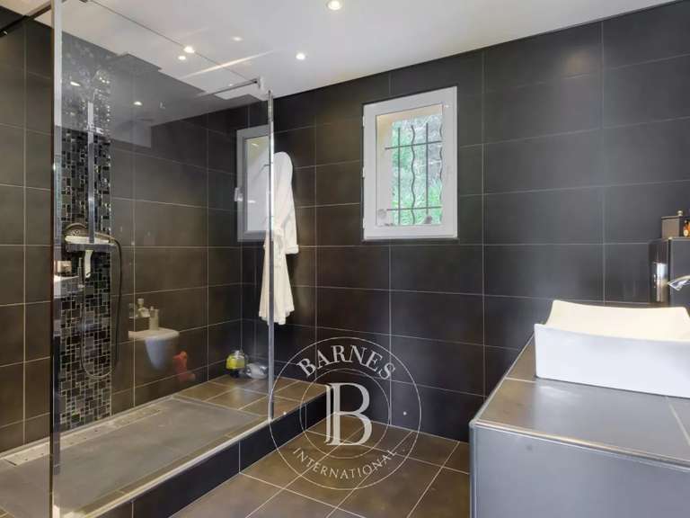 Propriété Auriol - 5 chambres - 300m²