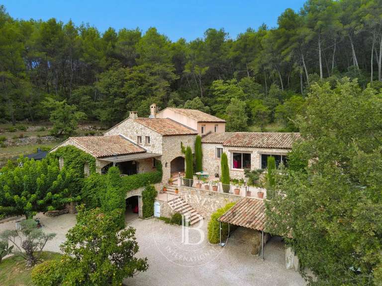 Property Auriol - 5 bedrooms - 300m²