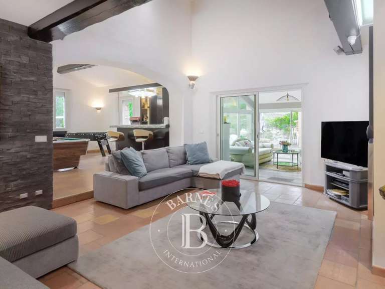 Propriété Auriol - 5 chambres - 300m²