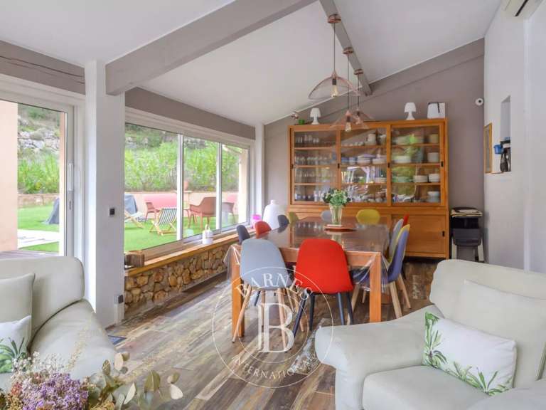 Propriété Auriol - 5 chambres - 300m²
