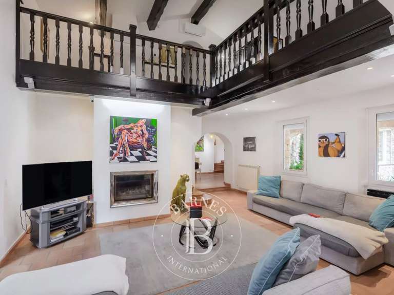 Property Auriol - 5 bedrooms - 300m²