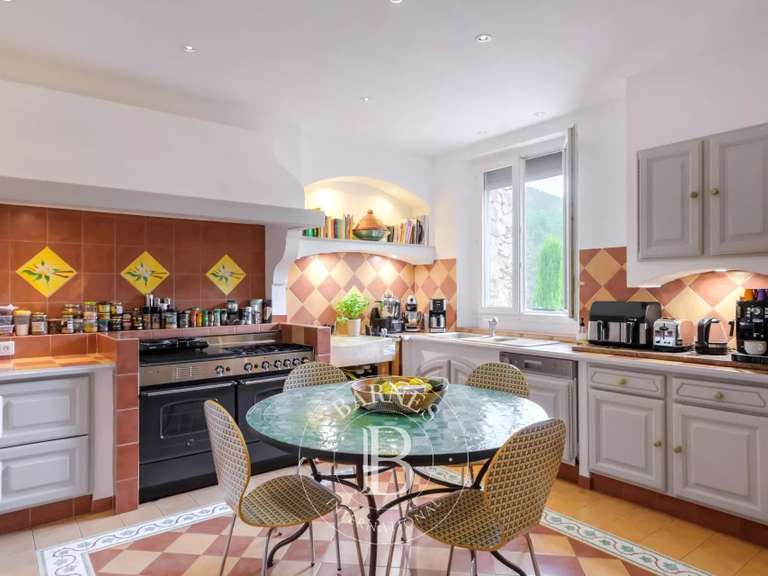 Propriété Auriol - 5 chambres - 300m²