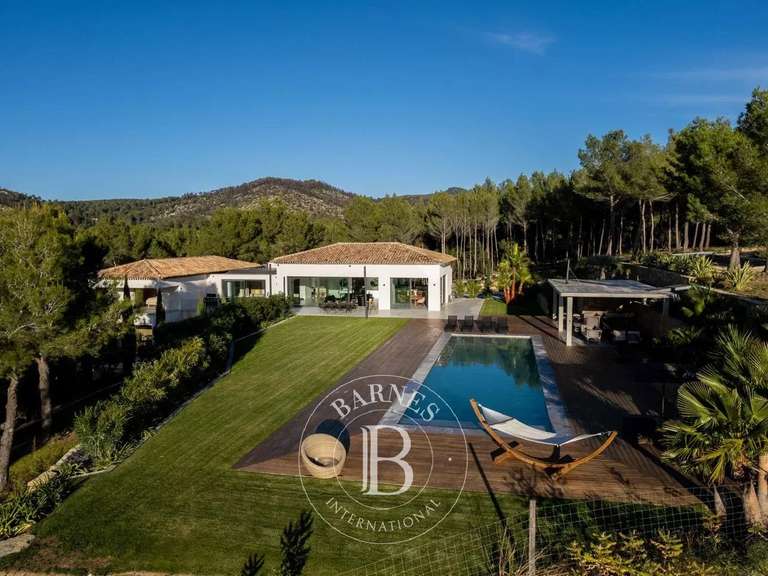 Villa Auriol - 6 chambres - 15000m²