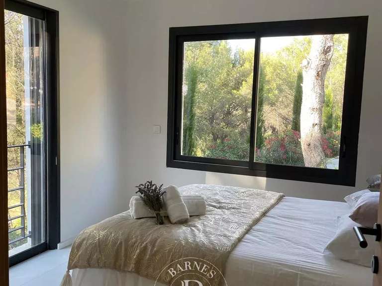 Villa Auriol - 6 chambres - 15000m²