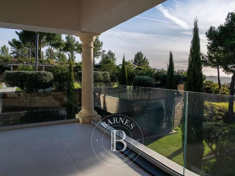 Villa Auriol - 6 chambres - 15000m²