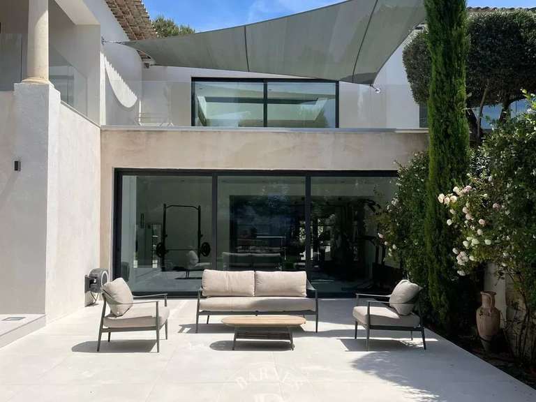 Villa Auriol - 6 chambres - 15000m²