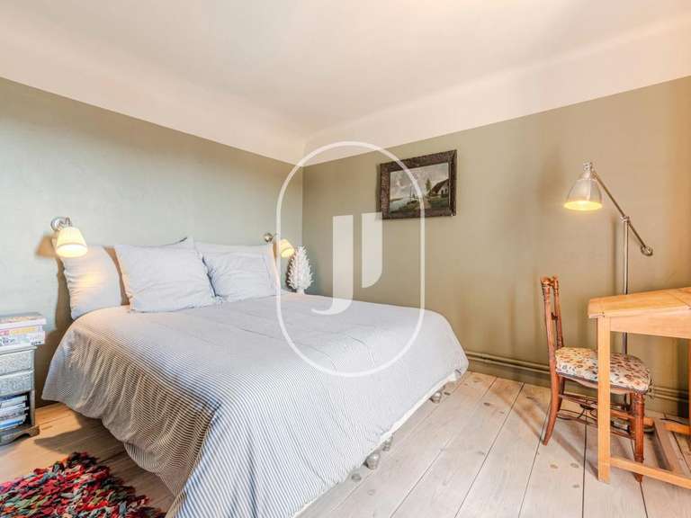 Maison Aurons - 5 chambres - 300m²