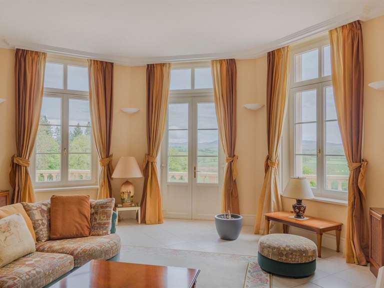 Castle Autun - 10 bedrooms - 1100m²