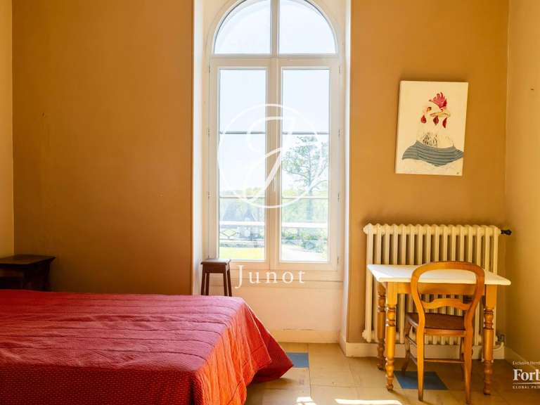 Castle Autun - 2400m²
