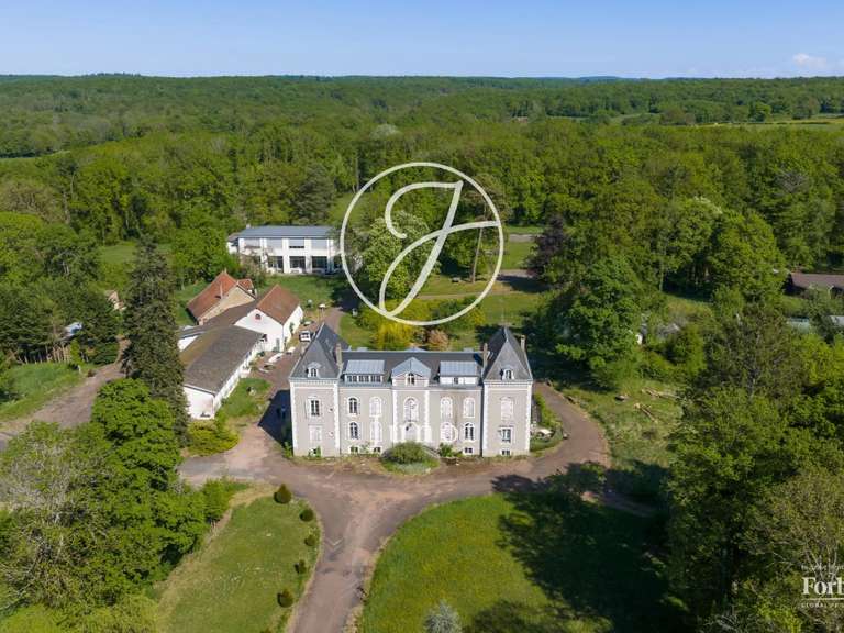 Castle Autun - 2400m²