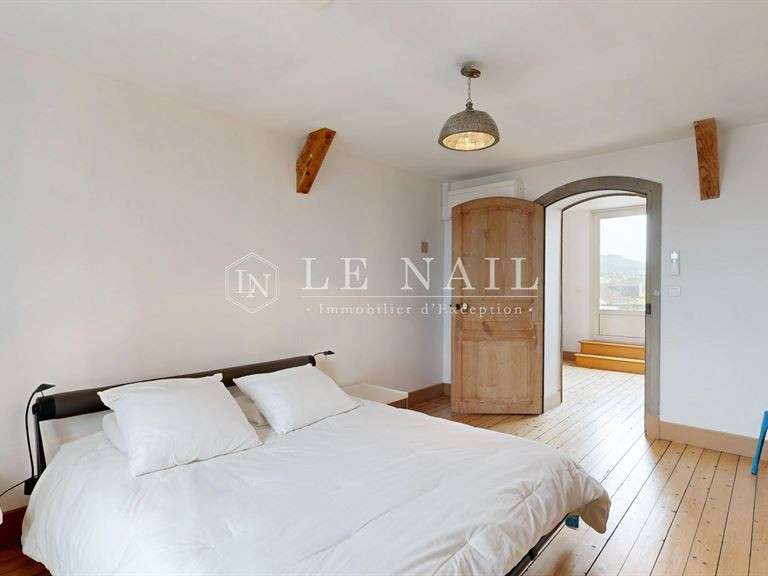 Hôtel particulier Autun - 8 chambres - 583m²