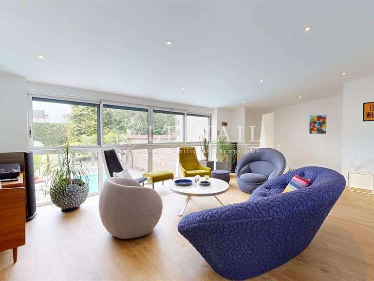 Hôtel particulier Autun - 8 chambres - 583m²