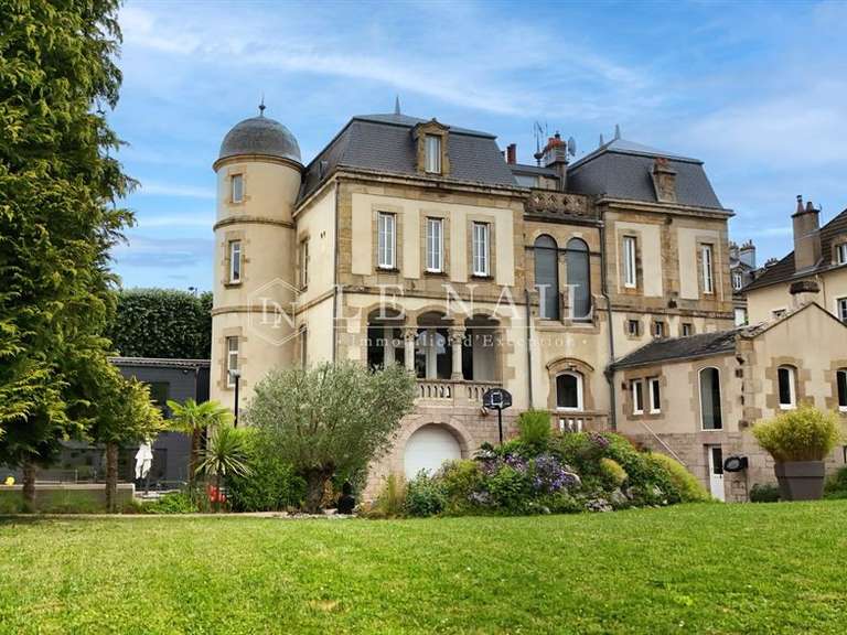 Hôtel particulier Autun - 8 chambres - 583m²