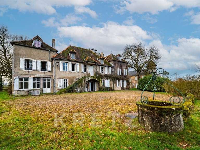 Maison Autun - 10 chambres - 515m²