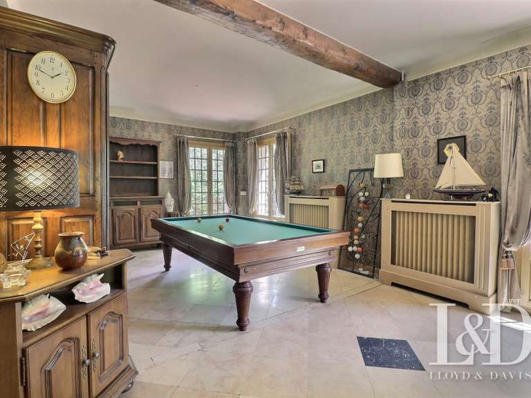 House Auvers-Saint-Georges - 7 bedrooms - 425m²
