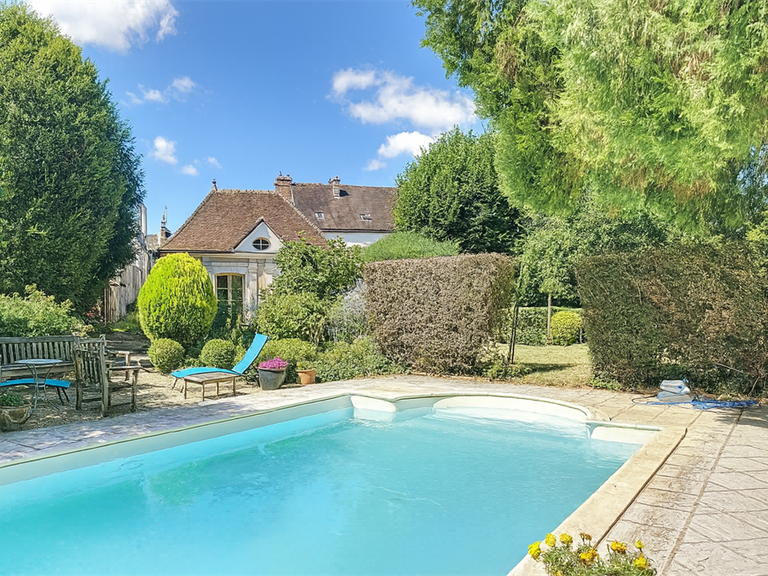 Hôtel particulier Auxerre - 12 chambres - 1200m²