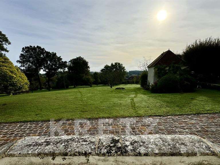 Maison Auxerre - 4 chambres - 350m²