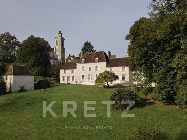 Maison Auxerre - 4 chambres - 350m²