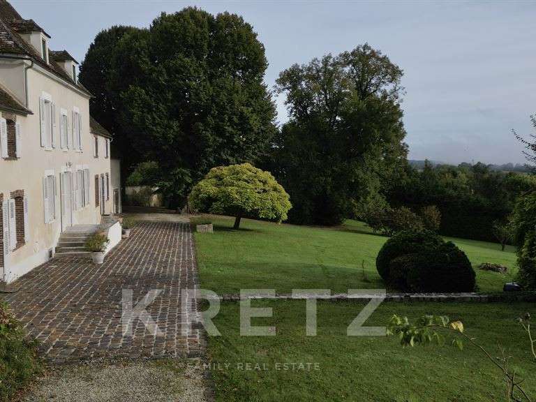 Maison Auxerre - 4 chambres - 350m²
