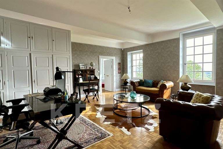 Maison Auxerre - 4 chambres - 350m²