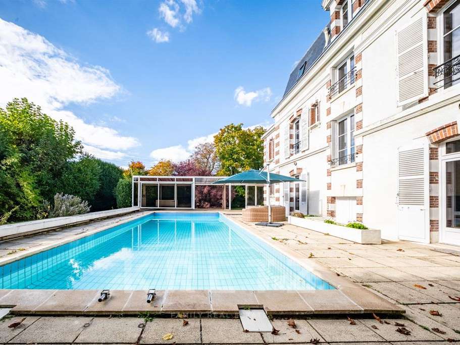 House Auxerre