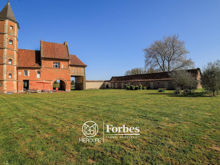 Manor Auxi-le-Château - 4 bedrooms - 350m²