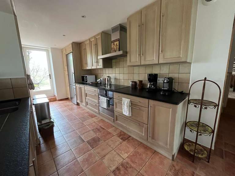 Property Avallon - 12 bedrooms - 400m²