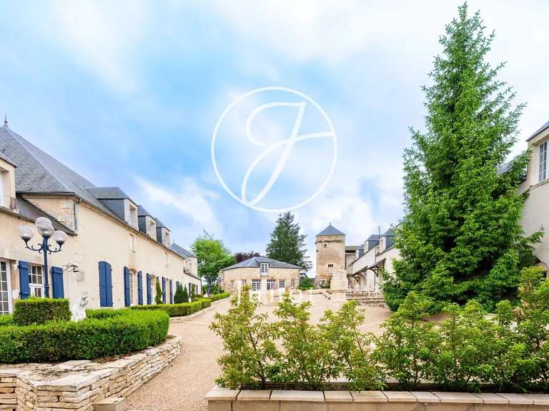 Propriété Avallon - 7 chambres - 2000m²