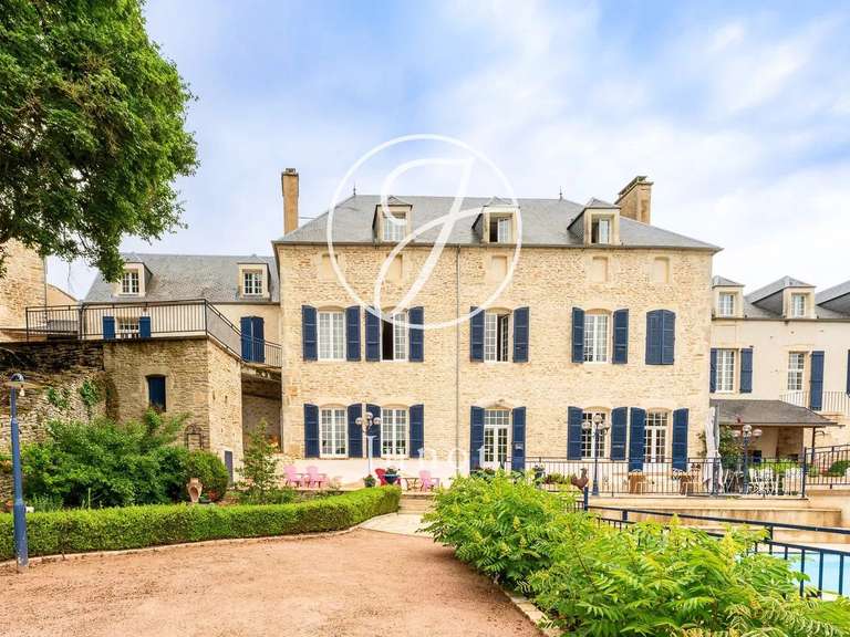 Propriété Avallon - 7 chambres - 2000m²