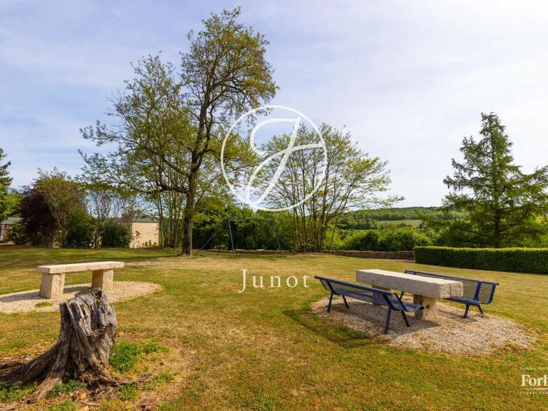 Propriété Avallon - 7 chambres - 2000m²