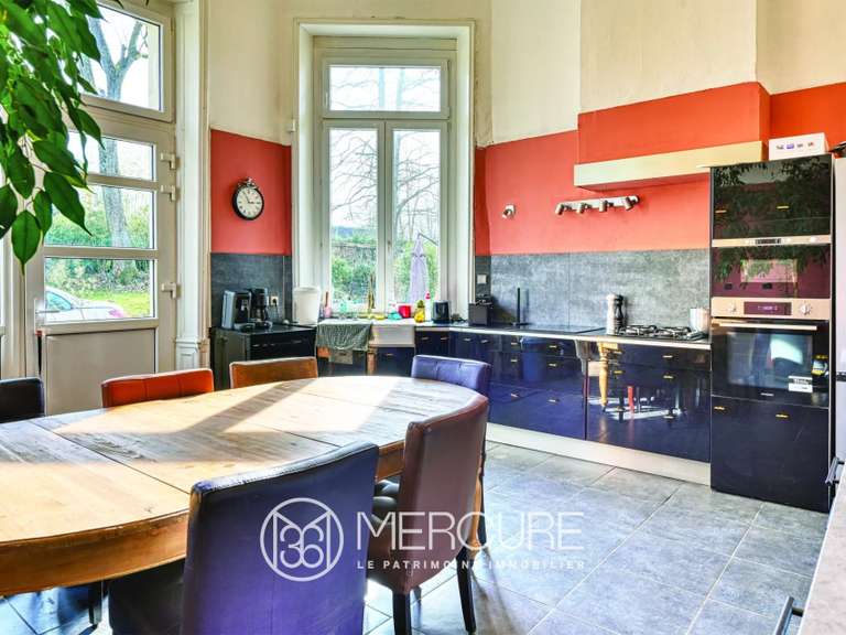 Manoir Avesnes-sur-Helpe - 10 chambres - 600m²