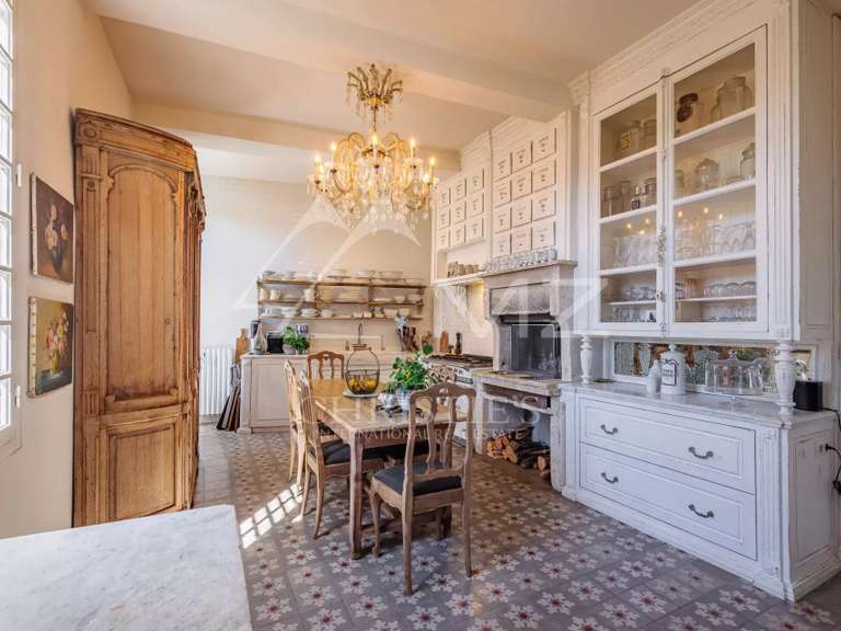 Hôtel particulier Avignon - 7 chambres - 358m²