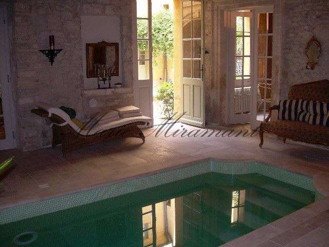 Hôtel particulier Avignon - 8 chambres - 584m²