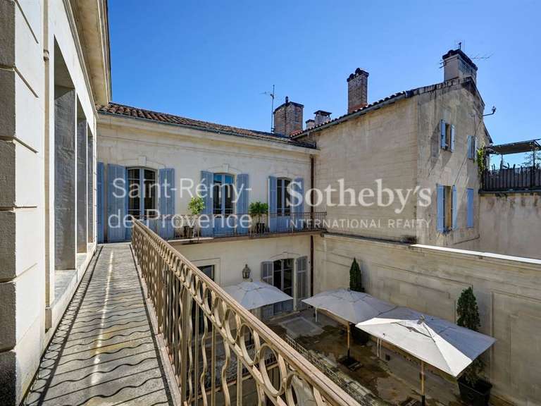 Hôtel particulier Avignon - 7 chambres - 565m²