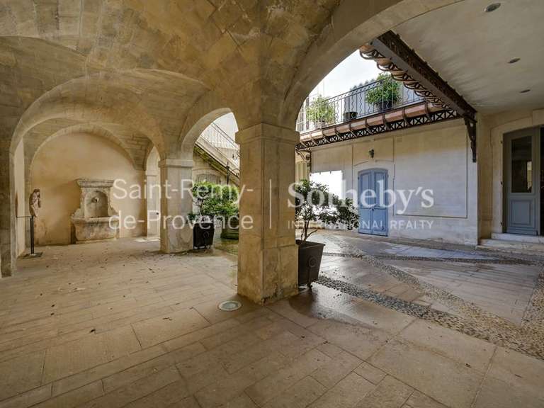 Hôtel particulier Avignon - 7 chambres - 565m²