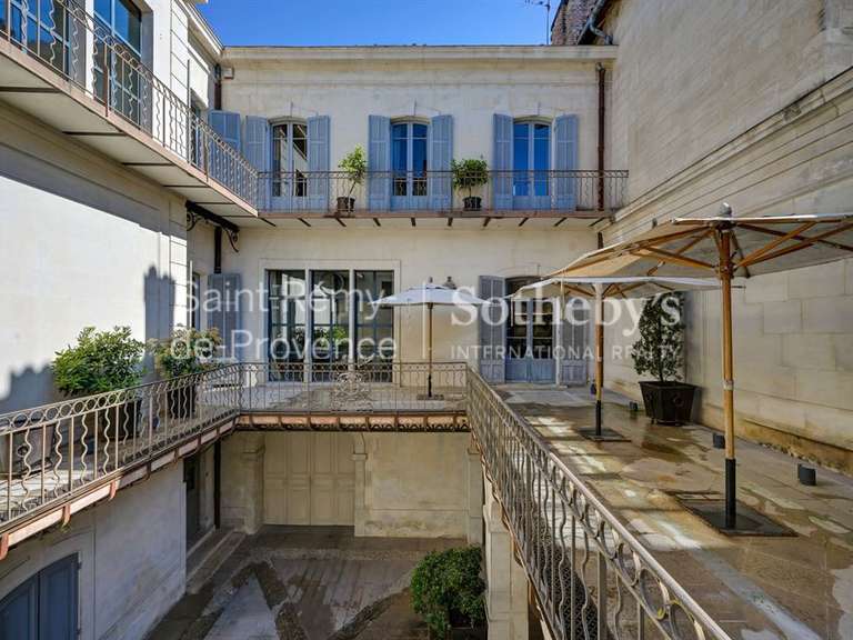 Hôtel particulier Avignon - 7 chambres - 565m²