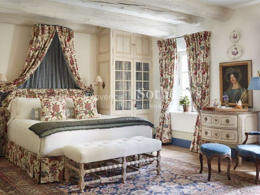 House Avignon