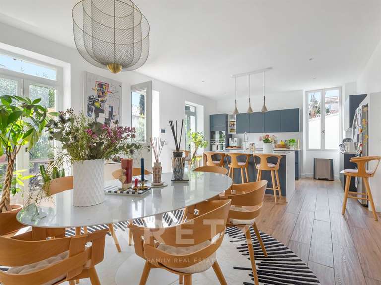 House Avignon - 6 bedrooms - 257m²