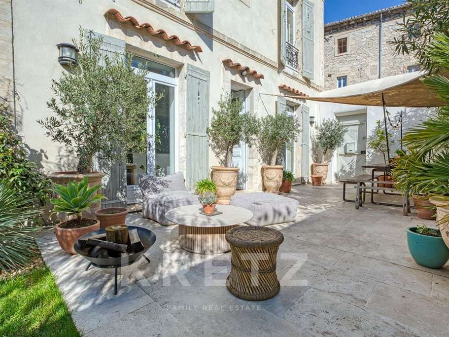 House Avignon