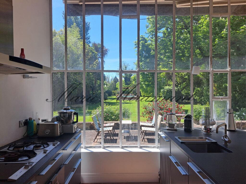 House Avignon