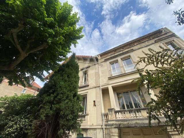 House Avignon