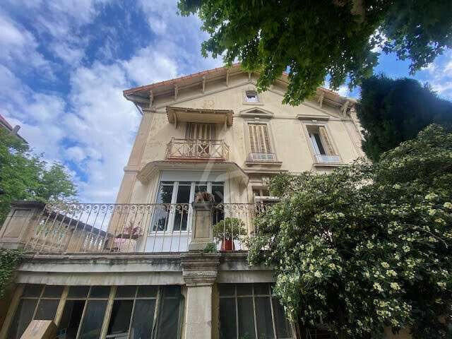House Avignon - 8 bedrooms
