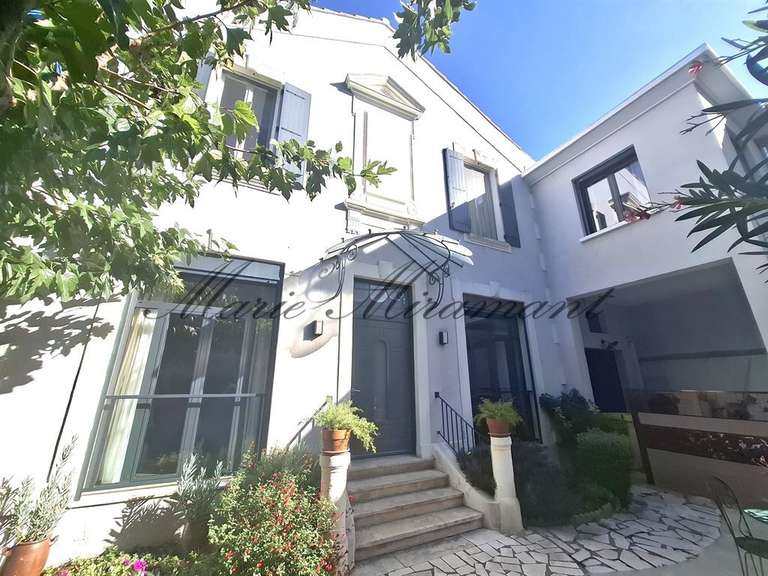 House Avignon - 4 bedrooms - 180m²