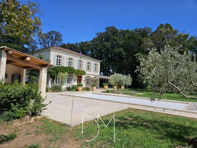 Maison Avignon - 5 chambres - 300m²