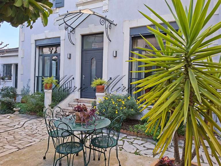 Maison Avignon - 4 chambres - 180m²