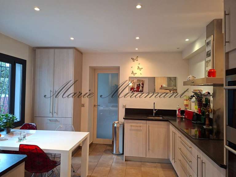 Maison Avignon - 4 chambres - 180m²