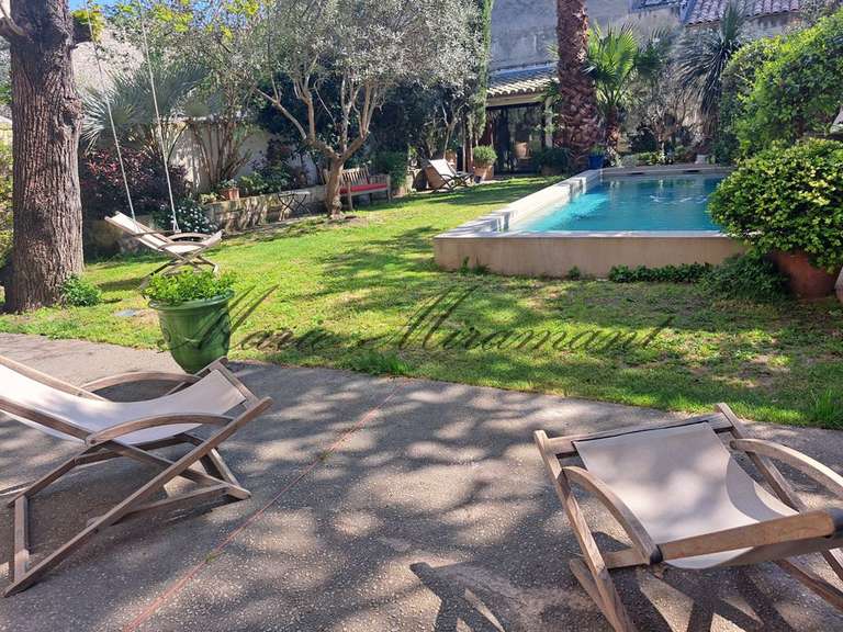Maison Avignon - 4 chambres - 232m²