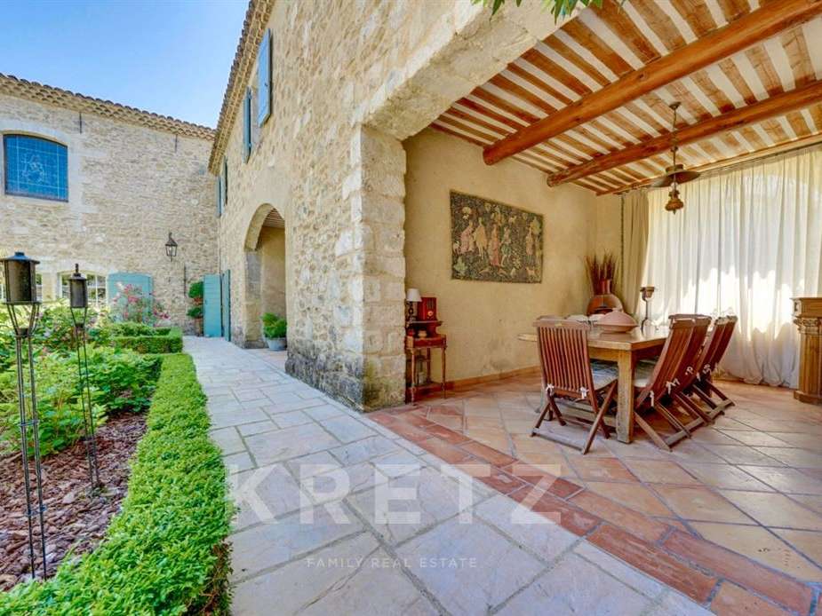 House Avignon
