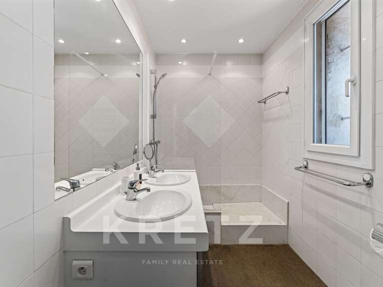 Maison Avignon - 3 chambres - 300m²
