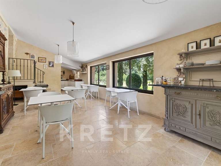 Maison Avignon - 8 chambres - 585m²